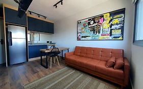 Studio próximo Av Paulista com Garagem - ZYZ Belavista